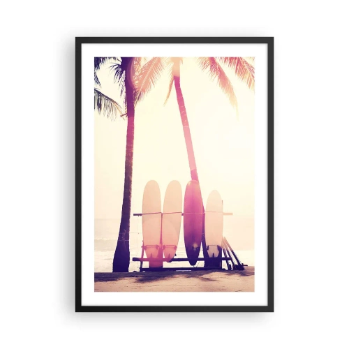 Plakat w czarnej ramie - Deski surfingowe ustawione pod palmami na plaży - 50x70cm - To będzie wspaniały dzień - Nowoczesna dekoracja ścienna do salonu i sypialni ARTTOR