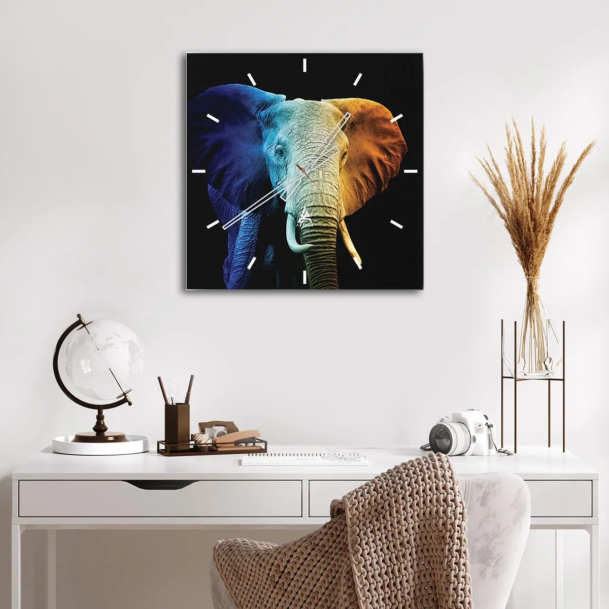 Zegar ścienny - Ekscentryk, nie dziwak - 40x40 cm