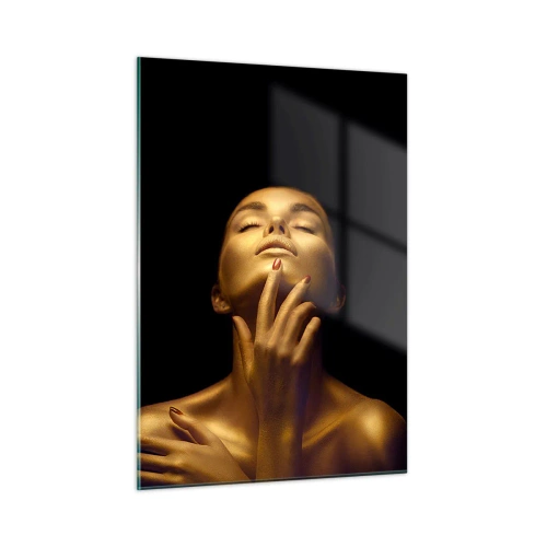 Obraz na szkle - Portret kobiety w złotych odcieniach - 50x70cm - Jak złoty jedwab - Nowoczesna dekoracja ścienna do salonu, kuchni i sypialni ARTTOR