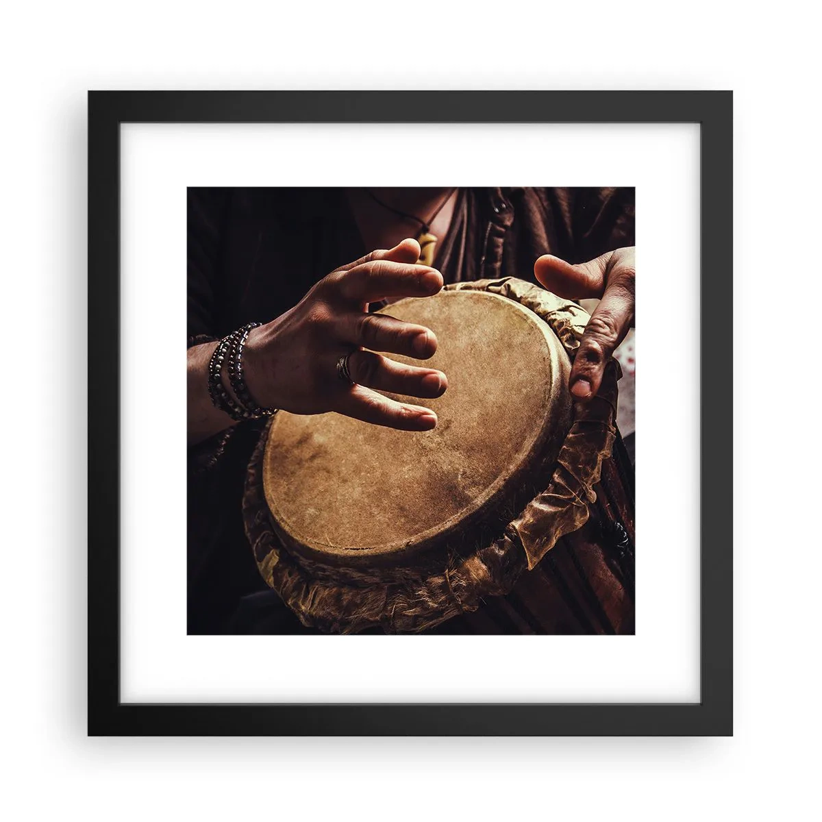 Plakat w czarnej ramie - W rytmie serca - 30x30 cm