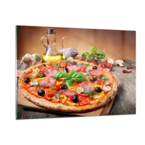 Obraz na szkle - Pizza z dodatkami na drewnianym stole z oliwą i przyprawami - 120x80cm - Z prawdziwie włoskim smakiem - Nowoczesna dekoracja ścienna do salonu, kuchni i sypialni ARTTOR