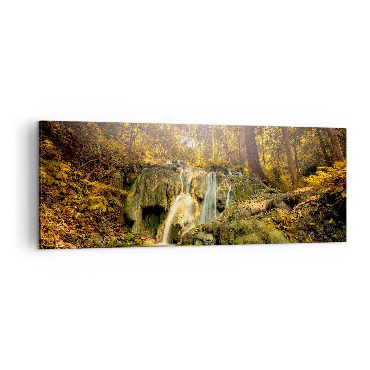 Obraz na płótnie - Leśny wodospad w promieniach słońca otoczony zielenią - 140x50cm - Leśna kaskada w zieleni - Nowoczesna dekoracja ścienna do salonu i sypialni ARTTOR