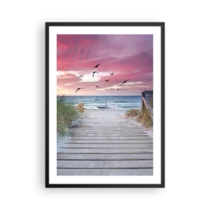 Plakat w czarnej ramie - Drewniana ścieżka na plaży z widokiem na morze o zachodzie słońca - 50x70cm - Bałtycka impresja - Nowoczesna dekoracja ścienna do salonu i sypialni ARTTOR