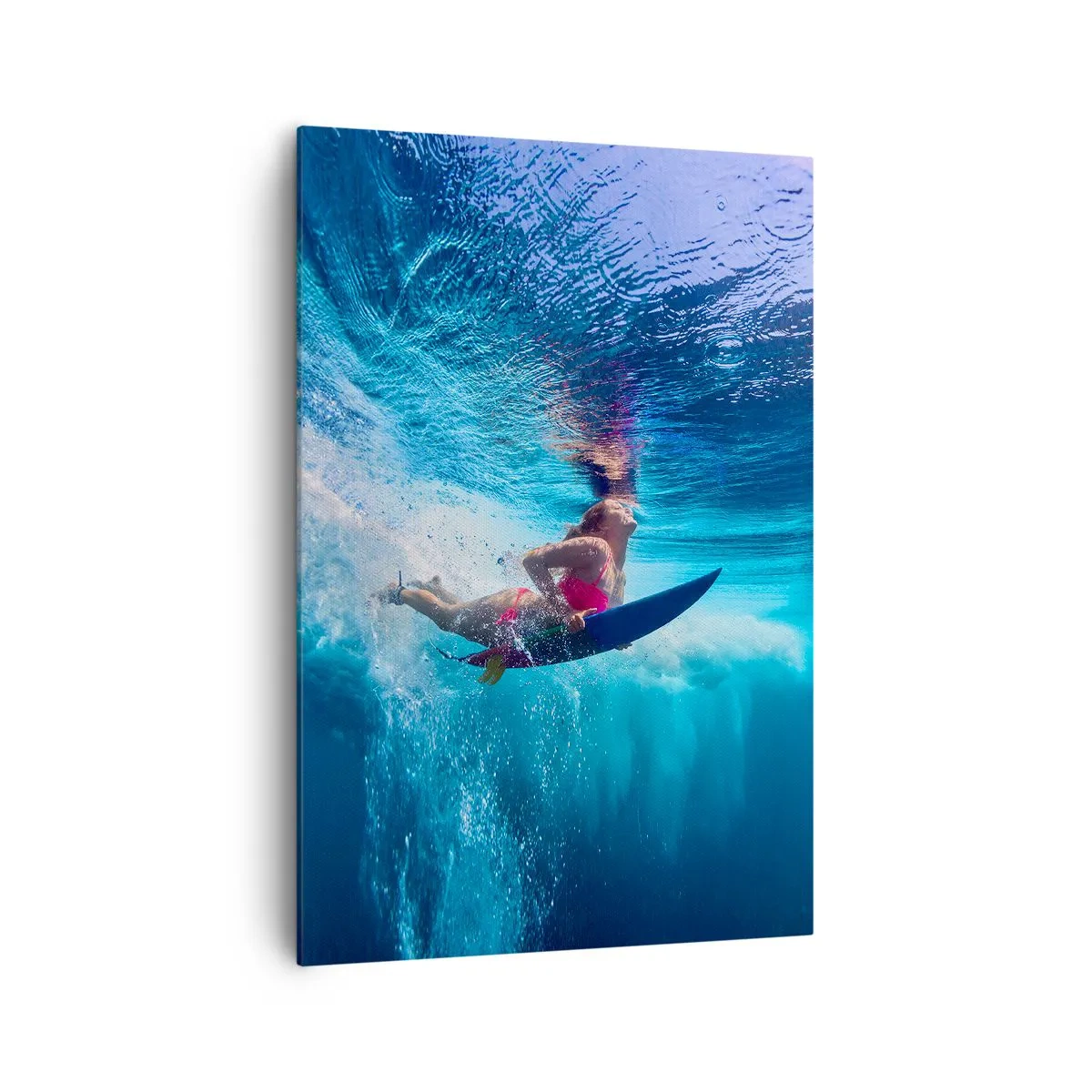 Obraz na płótnie - Surferka pod wodą w dynamicznej kompozycji w odcieniach błękitu - 70x100cm - Głębia radości - Nowoczesna dekoracja ścienna do salonu i sypialni ARTTOR