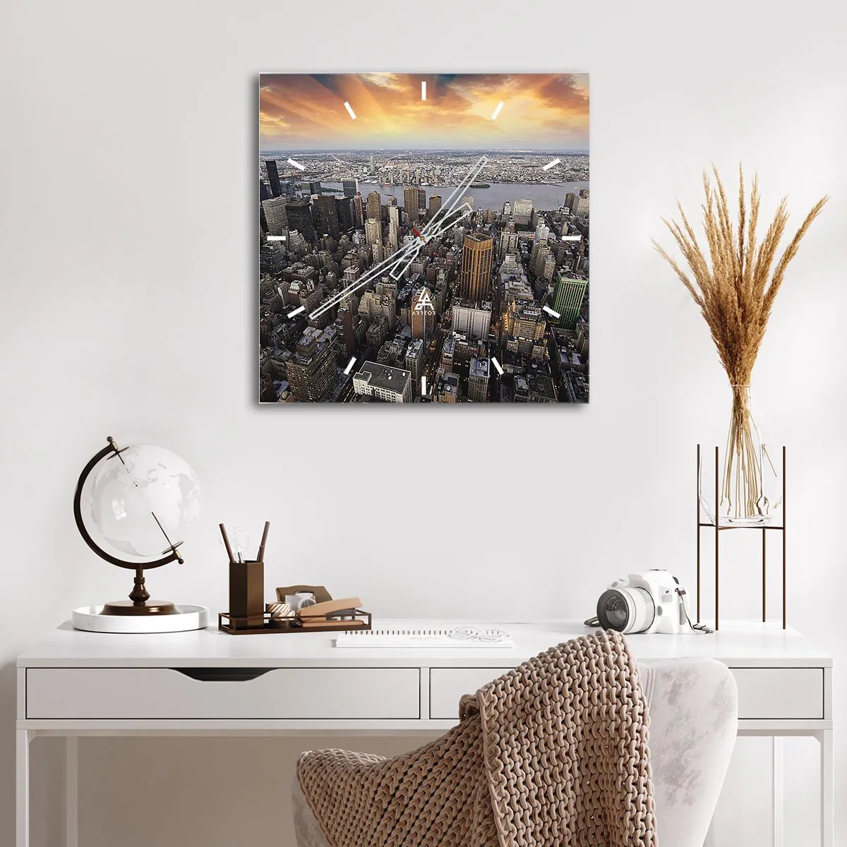 Zegar ścienny - Bijące serce naszych czasów - 30x30 cm