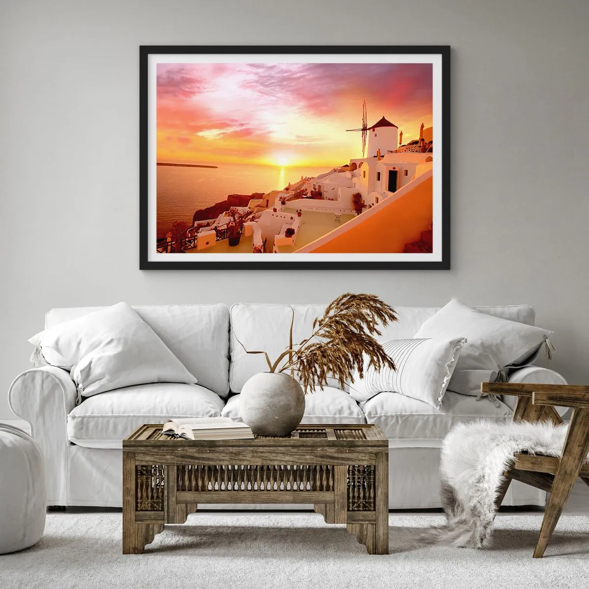 Plakat w czarnej ramie - Santorini o zachodzie słońca z wiatrakiem - 70x50cm - Rozpłynąć się w bieli i złocie - Nowoczesna dekoracja ścienna do salonu i sypialni ARTTOR