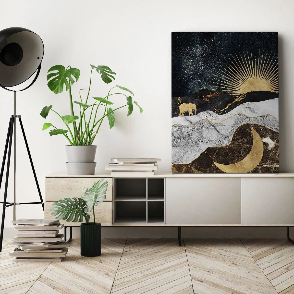 Obraz na płótnie - Złoty księżyc, słońce i słonie na tle marmurowych gór i nocnego nieba - 70x100cm - Odwieczne prawa - Nowoczesna dekoracja ścienna do salonu i sypialni ARTTOR