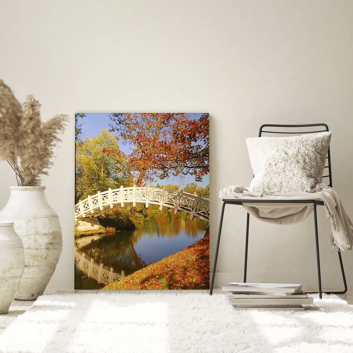 Obraz na szkle - Drewniany mostek nad rzeką otoczony jesiennymi kolorami - 50x70cm - Na białym mostku westchnień - Nowoczesna dekoracja ścienna do salonu, kuchni i sypialni ARTTOR