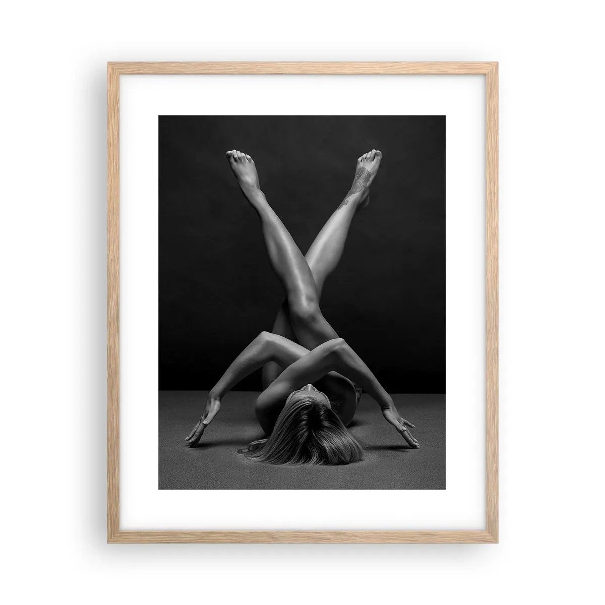 Plakat w ramie jasny dąb - Geometria nagości - 40x50 cm