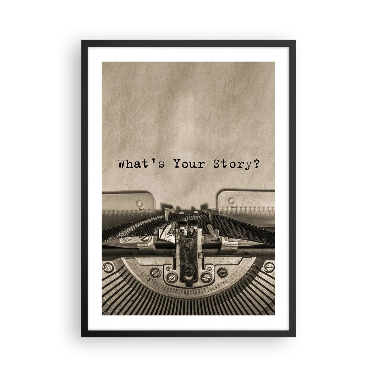 Plakat w czarnej ramie - Stara maszyna do pisania z napisem What’s Your Story - 50x70cm - Opowiedz mi - Nowoczesna dekoracja ścienna do salonu i sypialni ARTTOR