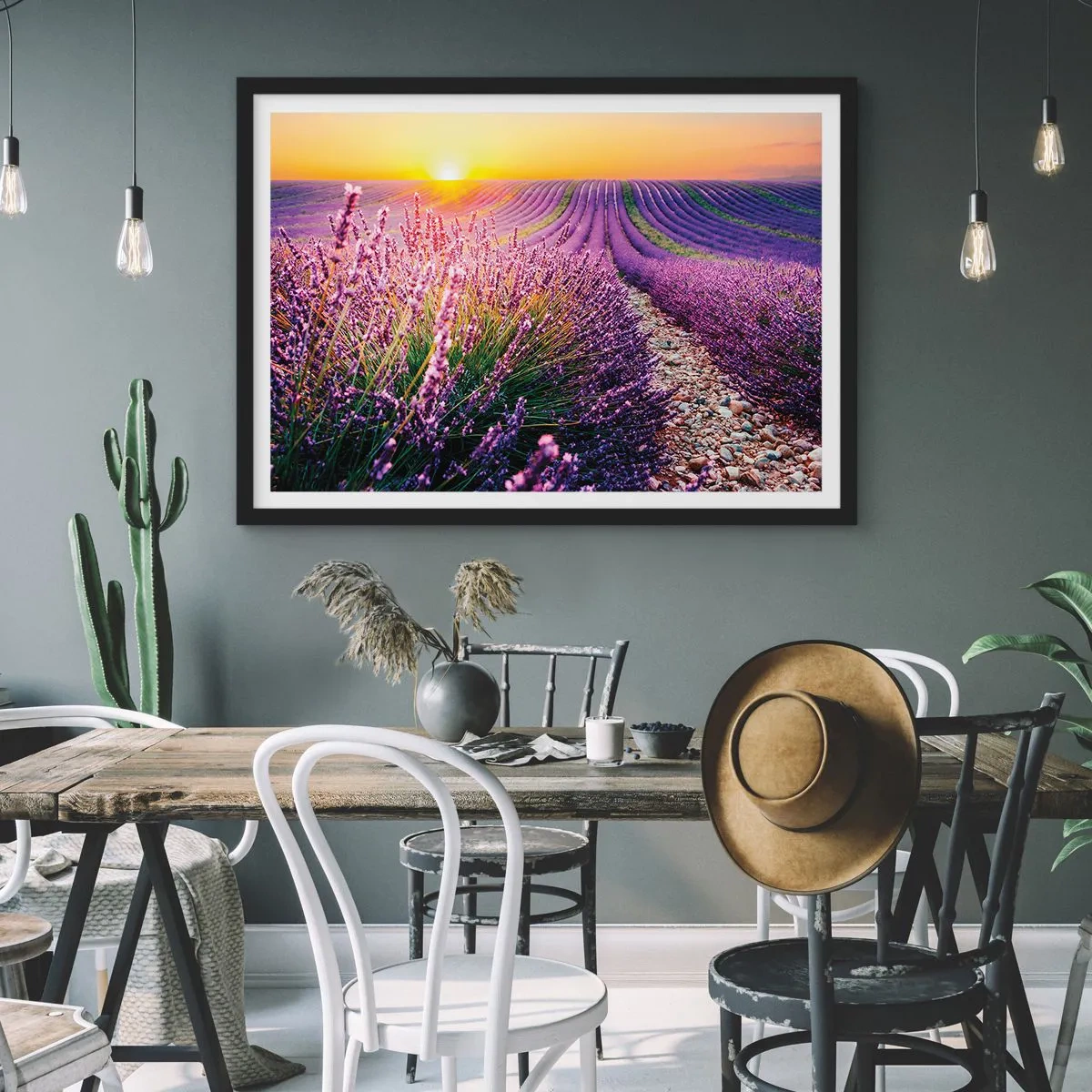 Plakat w czarnej ramie - Pole lawendy o zachodzie słońca - 70x50cm - Pachnący łan - Nowoczesna dekoracja ścienna do salonu i sypialni ARTTOR