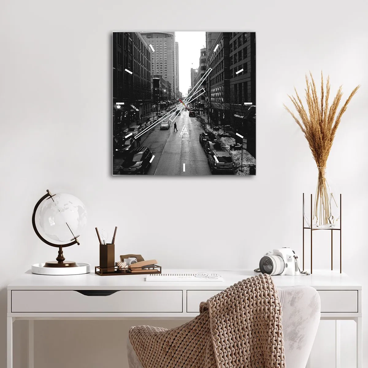 Zegar ścienny - Kolejny dzień jak co dzień - 30x30 cm