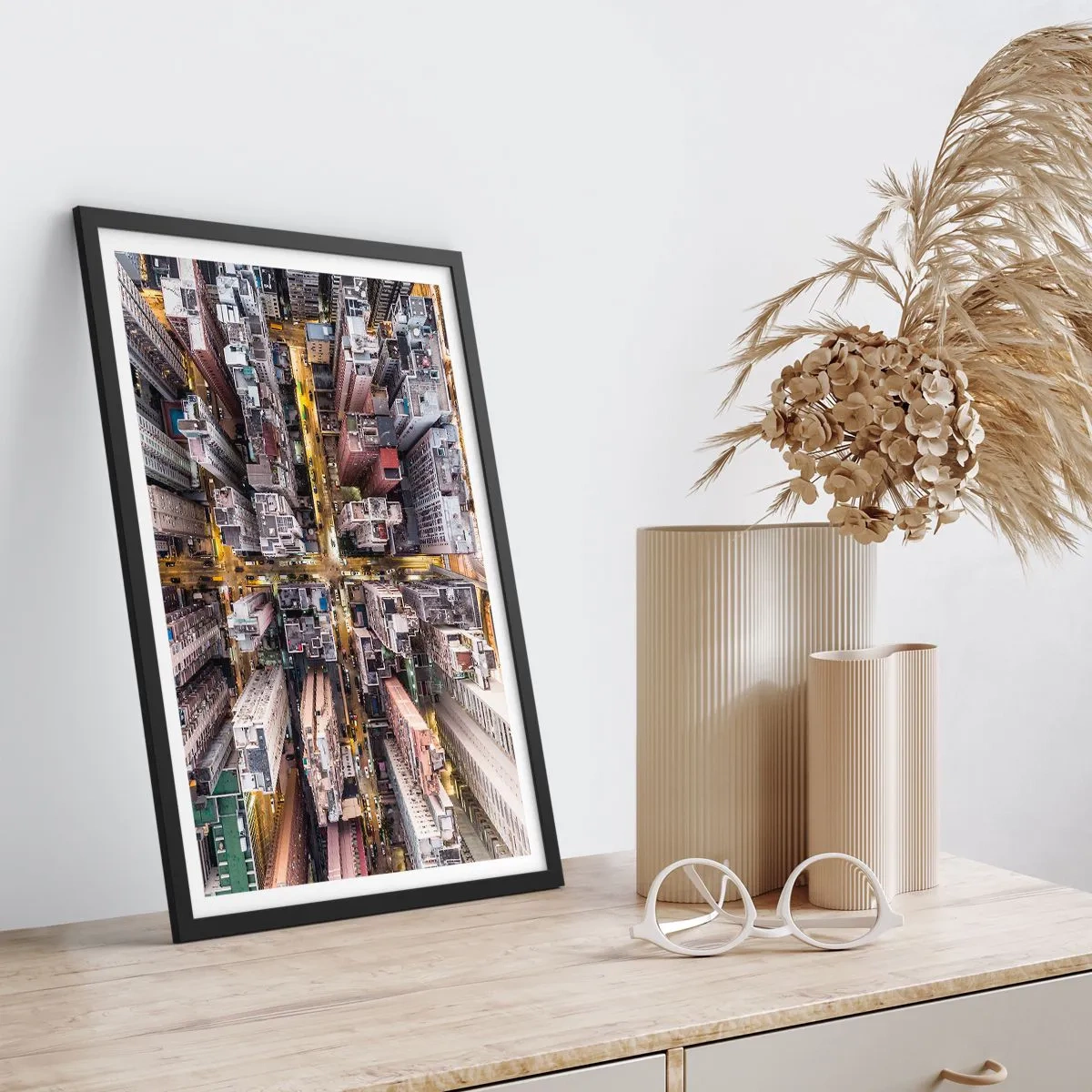 Plakat w czarnej ramie - Pozdrowienia z Hongkongu - 70x100 cm