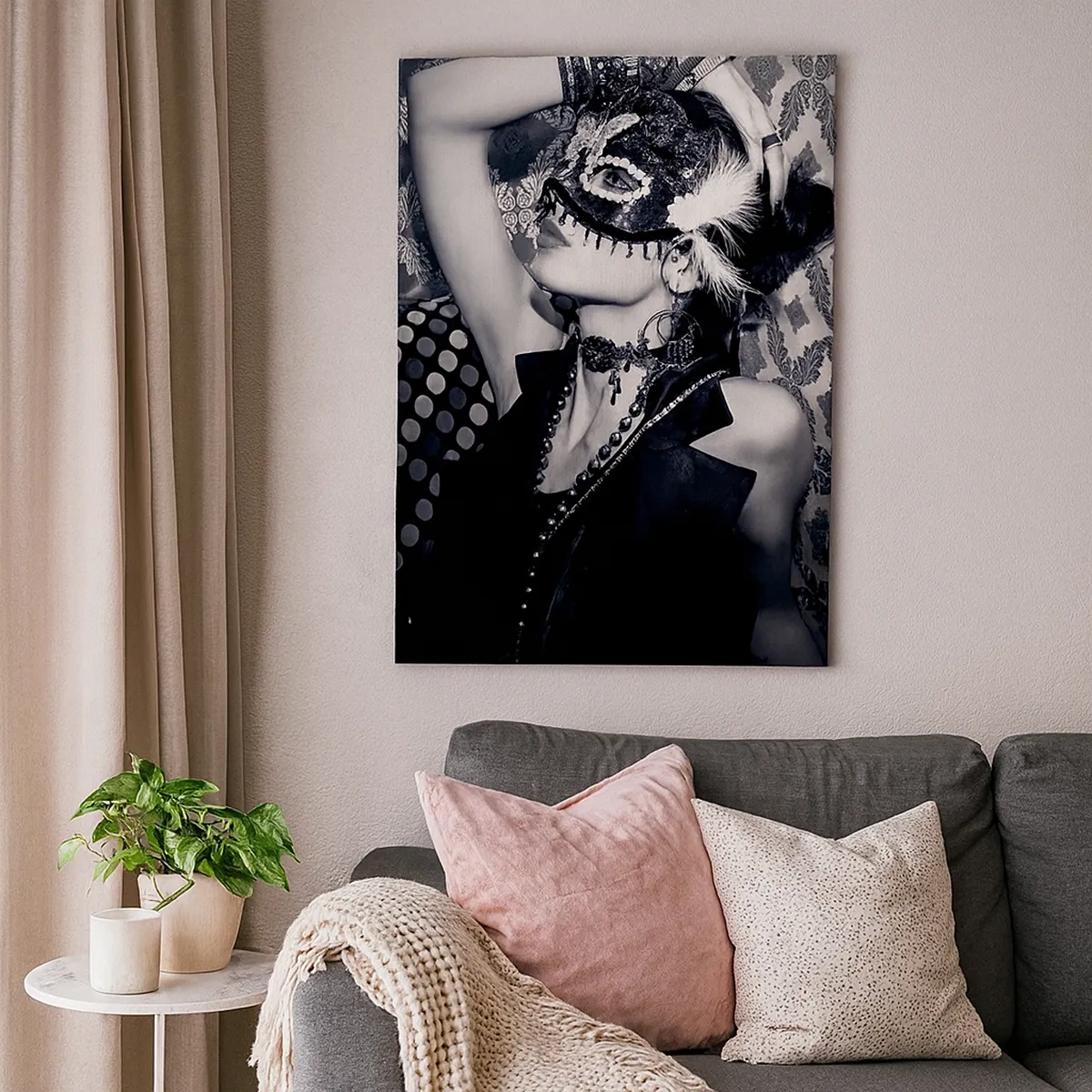 Obraz na płótnie - Kobieta w masce w stylu retro - 50x70cm - Dekoracje, ozdoby, desenie... - Nowoczesna dekoracja ścienna do salonu, kuchni i sypialni ARTTOR