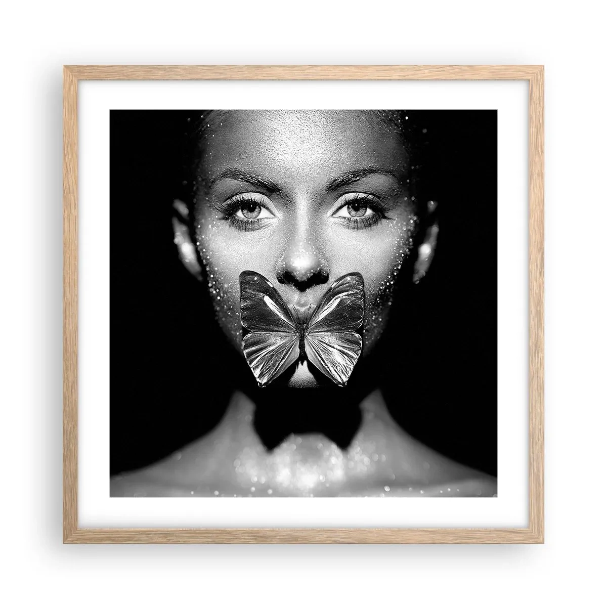 Plakat w ramie jasny dąb - Motyli pocałunek - 50x50 cm