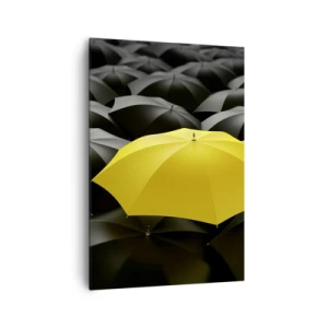 Obraz na płótnie - Żółty parasol wśród czarnych parasoli - 70x100cm - Żegnaj smutku - Nowoczesna dekoracja ścienna do salonu i sypialni ARTTOR