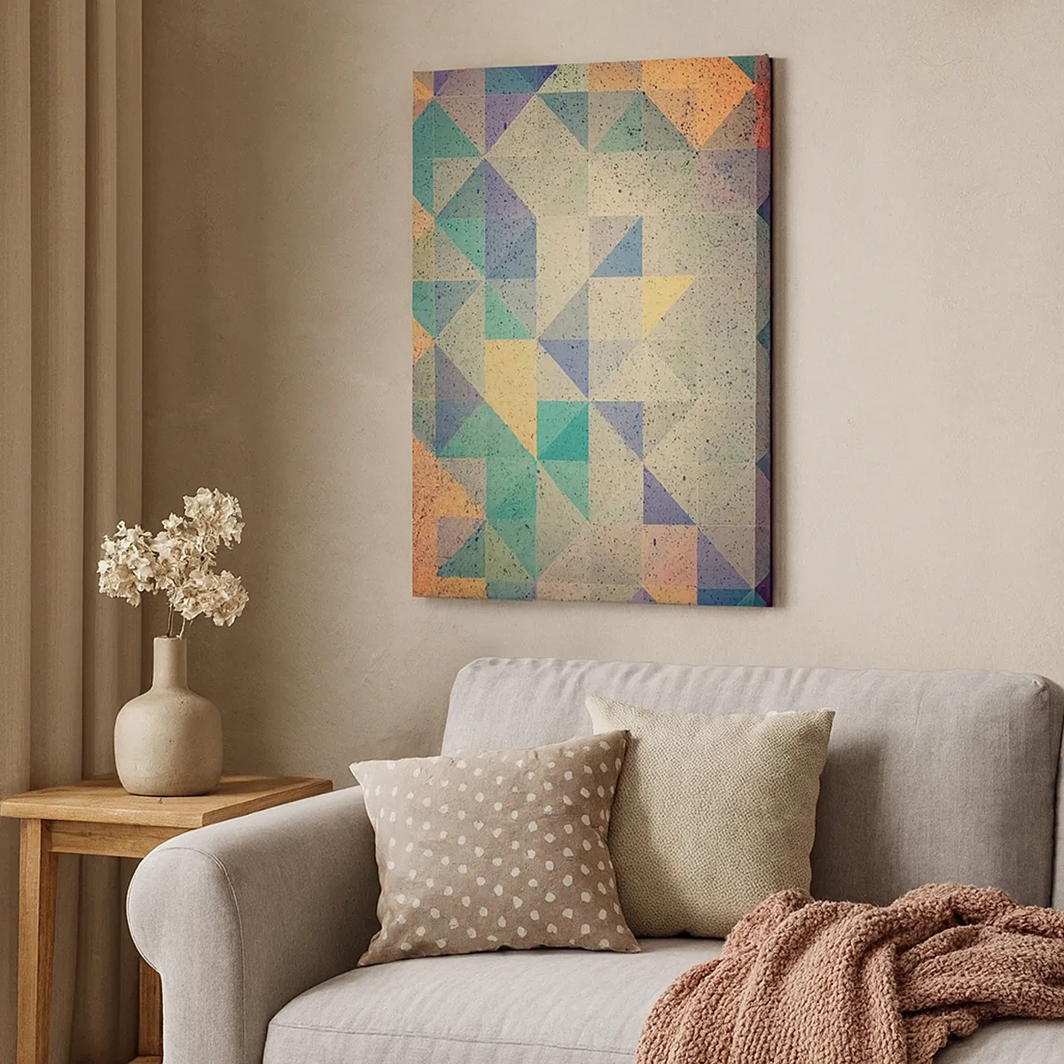Obraz na płótnie - Abstrakcyjna kompozycja geometryczna z pastelowymi trójkątami - 50x70cm - Republika trójkątów - Nowoczesna dekoracja ścienna do salonu, kuchni i sypialni ARTTOR
