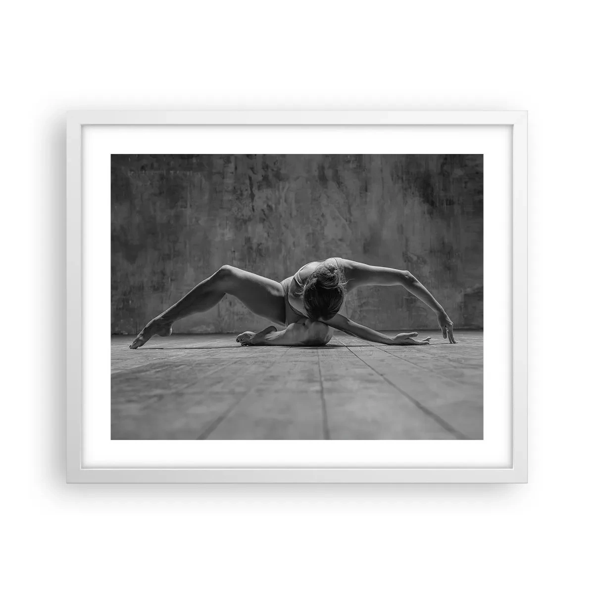 Plakat w białej ramie - Symetria odnaleziona - 50x40 cm