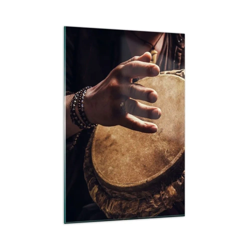 Obraz na szkle - Ręce grające na tradycyjnym bębnie djembe - 80x120cm - W rytmie serca - Nowoczesna dekoracja ścienna do salonu i sypialni ARTTOR