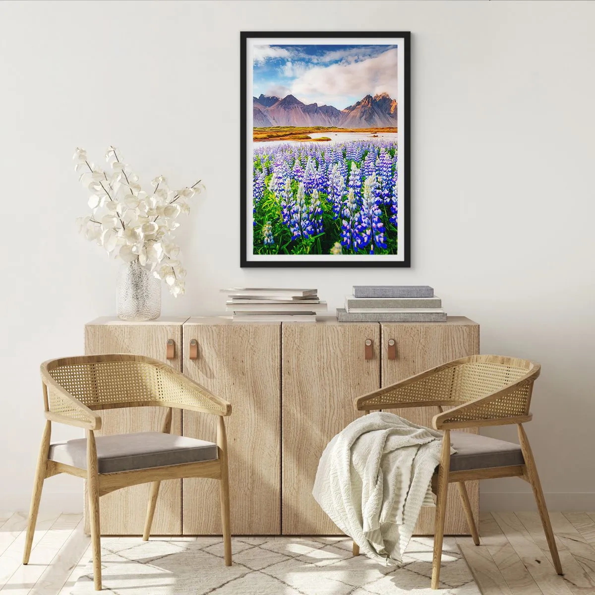 Plakat w czarnej ramie - Siła i surowość obok łagodności - 30x40 cm