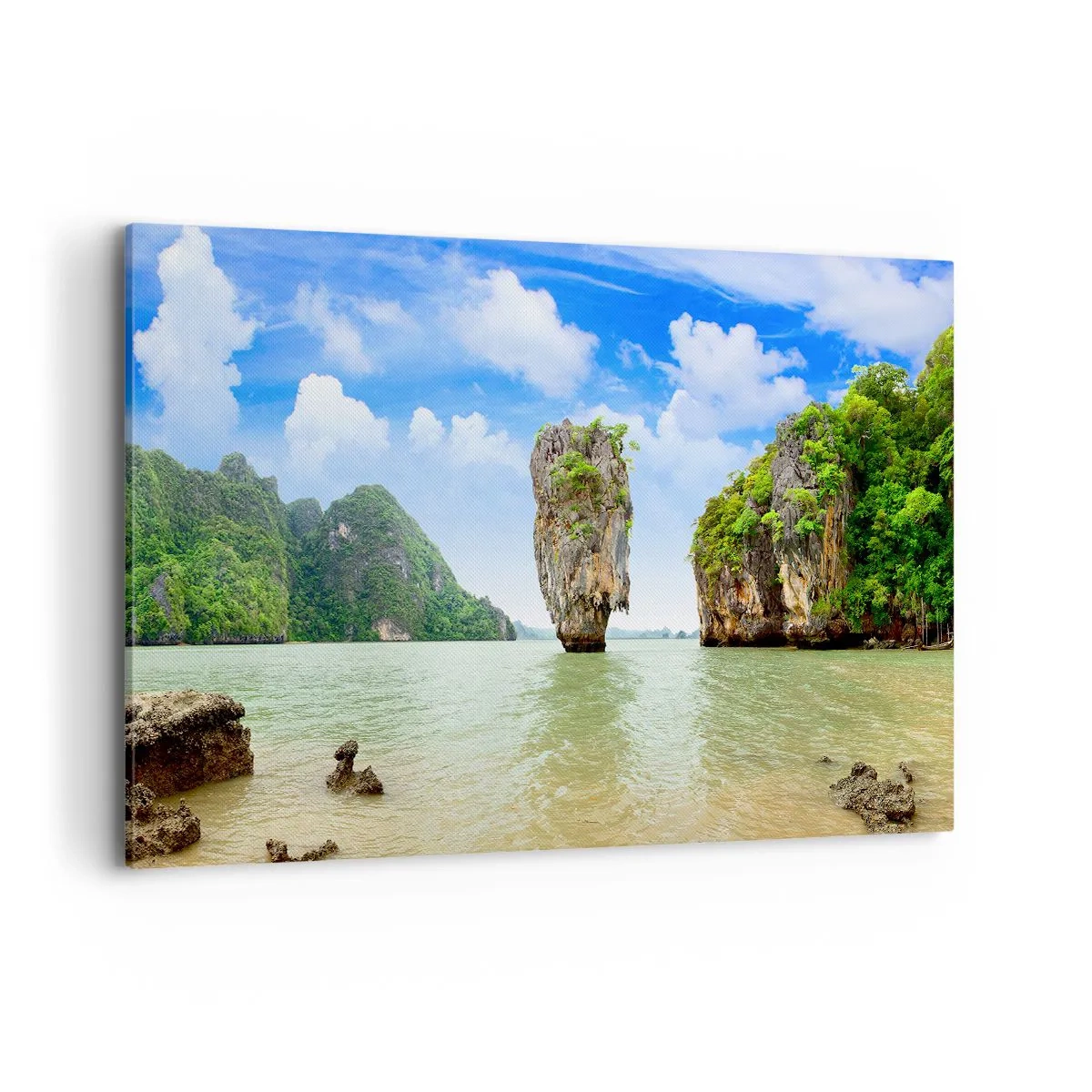 Obraz na płótnie - Egzotyczna formacja skalna otoczona wodą i zielenią pod błękitnym niebem - 120x80cm - Skalne dziwy natury - Nowoczesna dekoracja ścienna do salonu, kuchni i sypialni ARTTOR