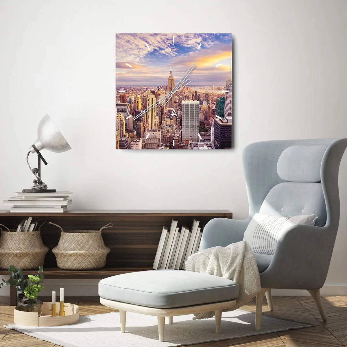 Zegar ścienny - Panorama nowoczesnego miasta z wieżowcami o zachodzie słońca - 30x30cm - Sięgnąć samych chmur - Nowoczesna dekoracja ścienna do salonu i sypialni ARTTOR
