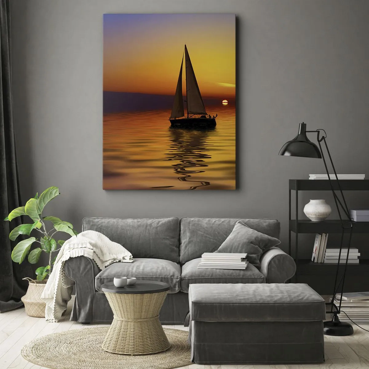 Obraz na płótnie - Żaglówka na spokojnym morzu o zachodzie słońca - 50x70cm - Jak tu cicho o zmierzchu… - Nowoczesna dekoracja ścienna do salonu, kuchni i sypialni ARTTOR