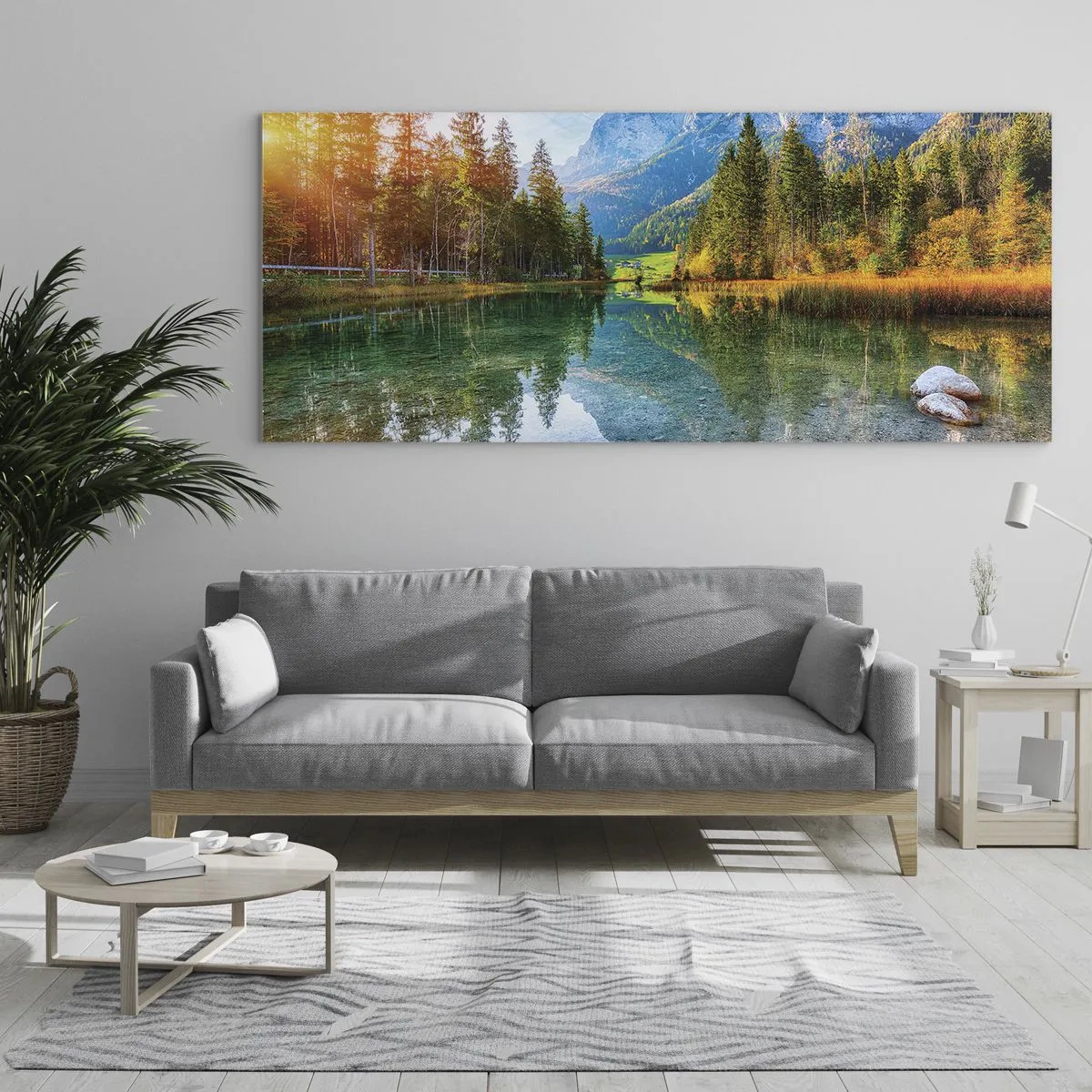 Obraz na szkle - Malownicze jezioro w otoczeniu gór i lasów - 120x50cm - Łagodność jesieni - Nowoczesna dekoracja ścienna do salonu i sypialni ARTTOR