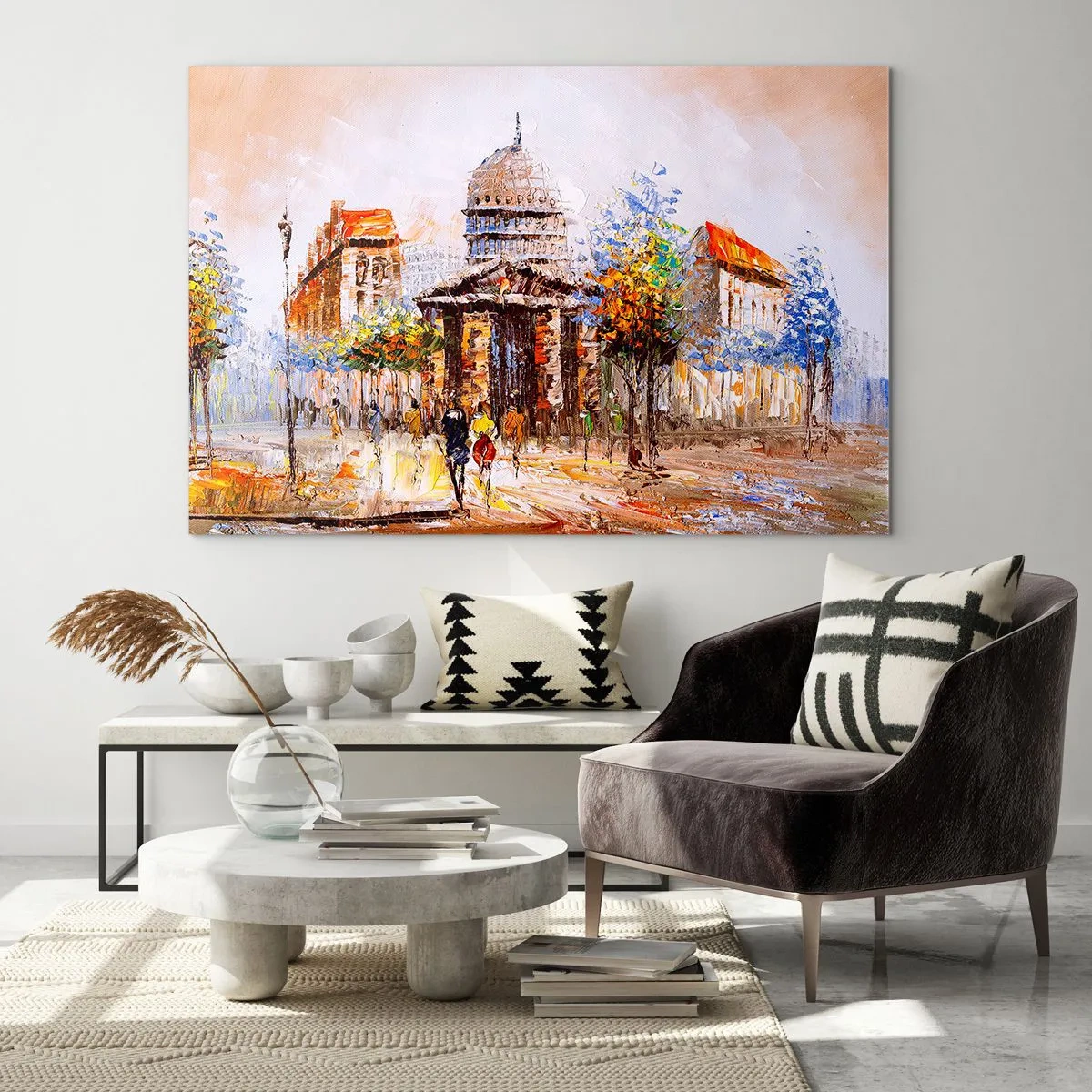 Obraz na szkle - Malownicza ulica miasta z zabytkowym budynkiem w tle - 70x50cm - Paryski spacer - Nowoczesna dekoracja ścienna do salonu i sypialni ARTTOR