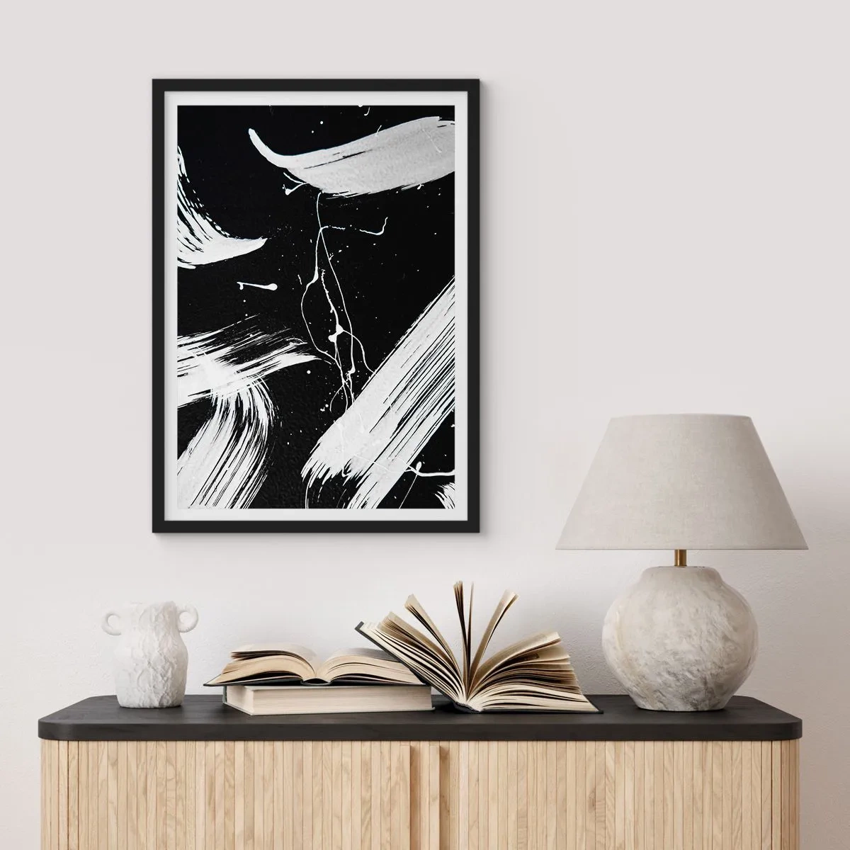 Plakat w czarnej ramie - Przełamać mrok - 61x91 cm