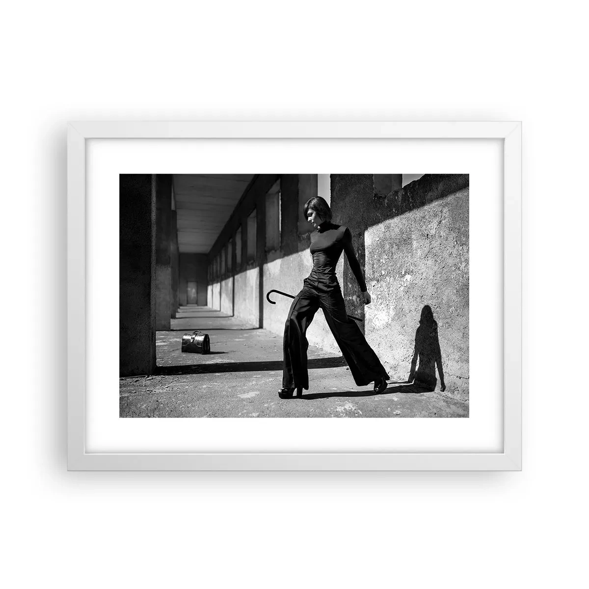 Plakat w białej ramie - Miejska elegancja - 40x30 cm