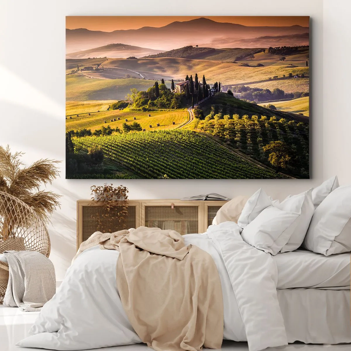 Obraz na płótnie - Toskański krajobraz z winnicami i domem na wzgórzu - 70x50cm - Arkadia - pejzaż toskański - Nowoczesna dekoracja ścienna do salonu i sypialni ARTTOR