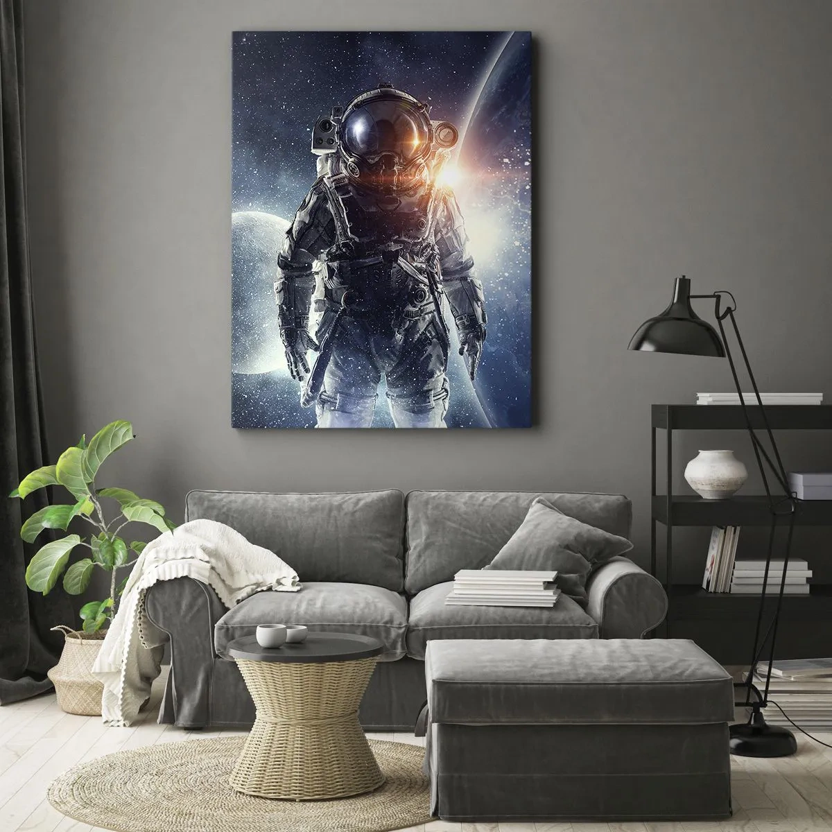 Obraz na płótnie - Astronauta na tle kosmosu i planety Ziemi - 80x120cm - Kosmiczna przygoda - Nowoczesna dekoracja ścienna do salonu i sypialni ARTTOR