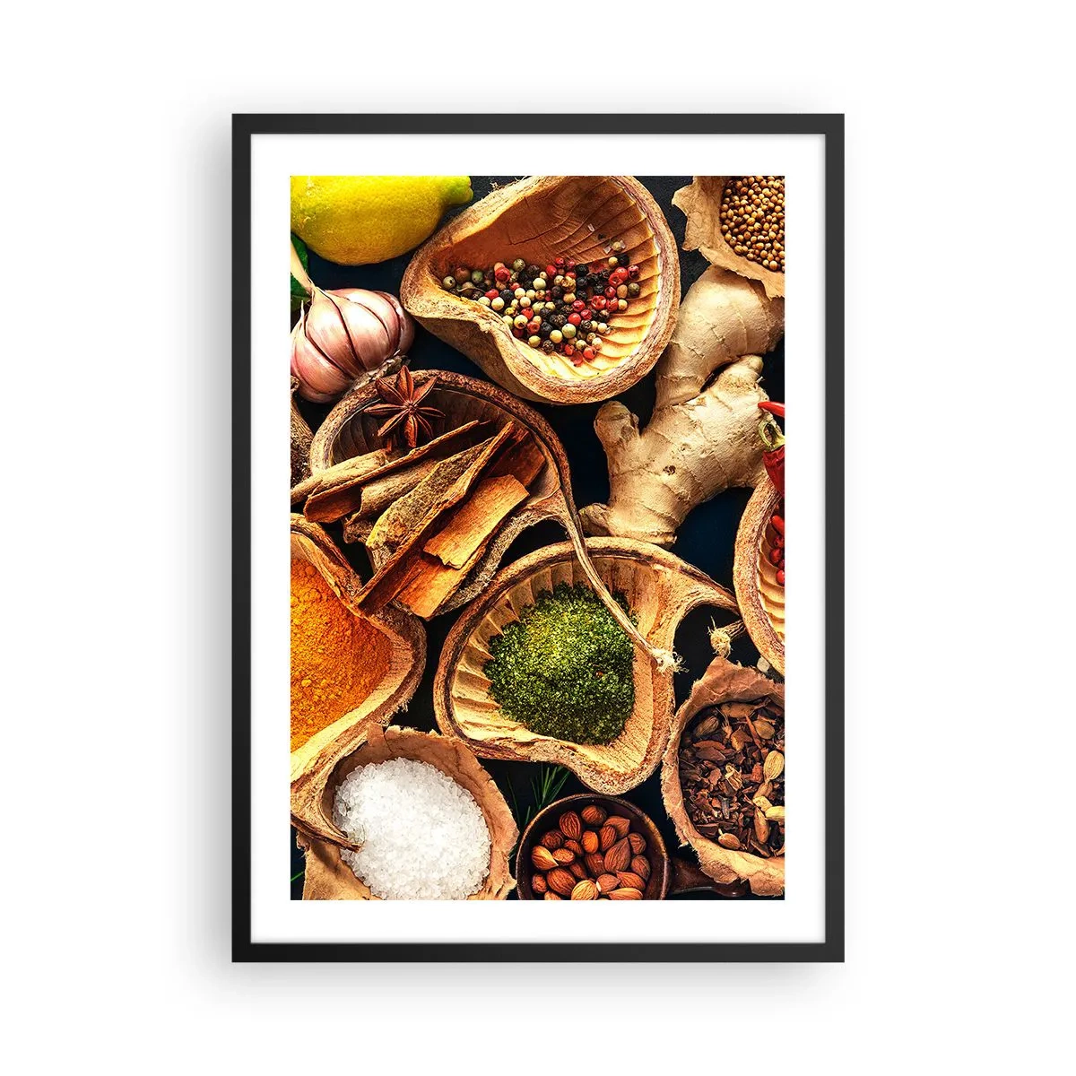 Plakat w czarnej ramie - Zbliżenie na przyprawy w naturalnych naczyniach - 50x70cm - Bierz, co chcesz - Nowoczesna dekoracja ścienna do salonu i sypialni ARTTOR