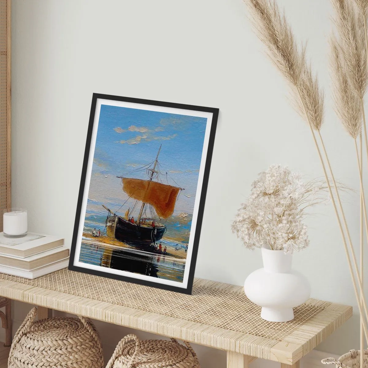 Plakat w czarnej ramie - Tradycyjna łódź żaglowa przy brzegu z odbiciem w wodzie - 50x70cm - Woda, ziemia, powietrze - Nowoczesna dekoracja ścienna do salonu i sypialni ARTTOR