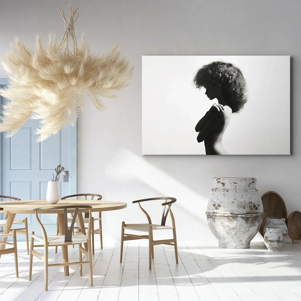 Obraz na płótnie - Subtelna sylwetka kobiety w czarno-białych odcieniach na jasnym tle - 70x50cm - Jak kwiat na smukłej łodydze - Nowoczesna dekoracja ścienna do salonu i sypialni ARTTOR
