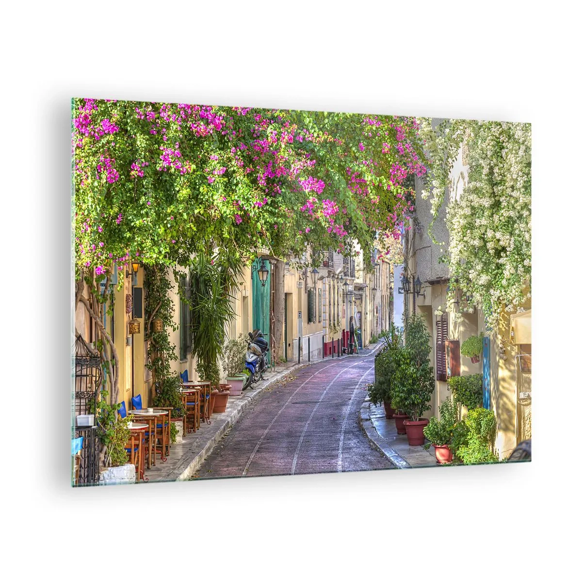 Obraz na szkle - Urokliwa ulica z kwitnącymi drzewami - 70x50cm - Kwitnący zaułek - Nowoczesna dekoracja ścienna do salonu i sypialni ARTTOR