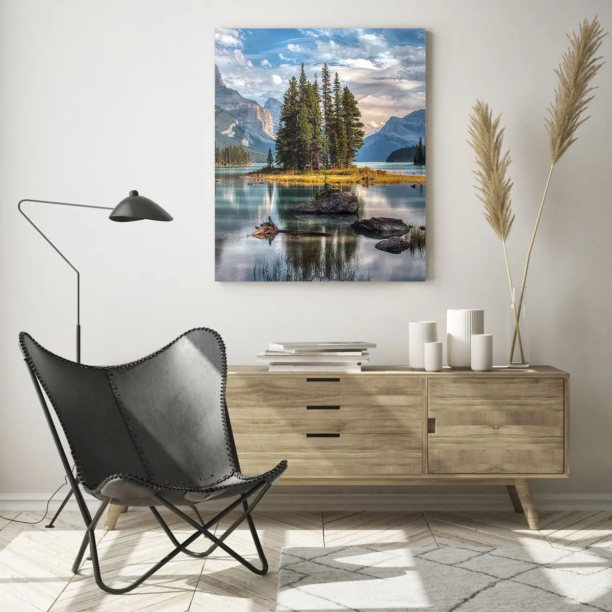 Obraz na szkle - Krajobraz górski z wyspą otoczoną spokojnym jeziorem - 70x100cm - Nad wodą wielką i czystą… - Nowoczesna dekoracja ścienna do salonu i sypialni ARTTOR