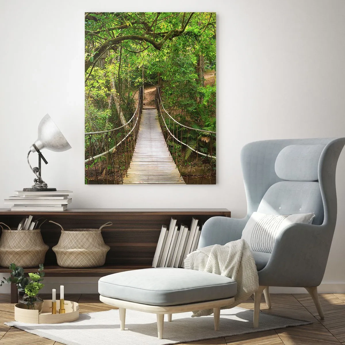 Obraz na szkle - Wiszący most w otoczeniu zielonego lasu deszczowego - 70x100cm - Bo w ogrodzie rośnie pnącze - Nowoczesna dekoracja ścienna do salonu i sypialni ARTTOR