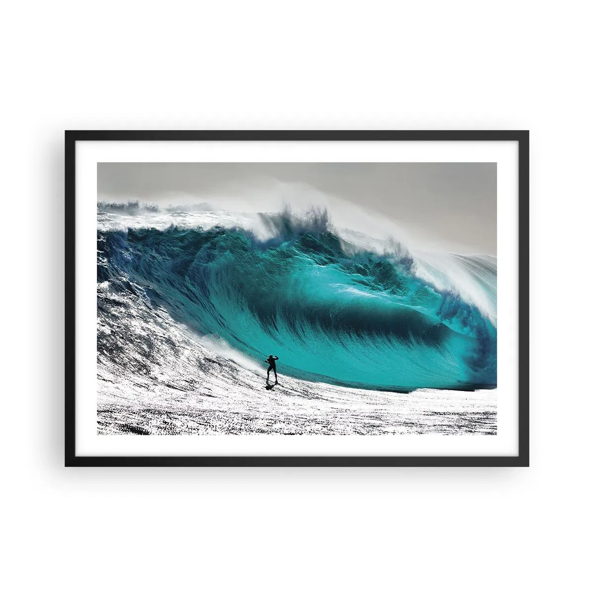 Plakat w czarnej ramie - Surfer przed ogromną falą - 70x50cm - Wyzwanie przyjęte - Nowoczesna dekoracja ścienna do salonu i sypialni ARTTOR