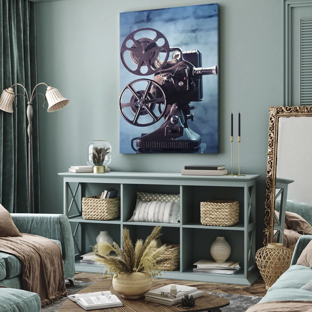 Obraz na płótnie - Stary projektor filmowy rzucający światło na tle błękitnej scenerii - 80x120cm - W starym kinie - Nowoczesna dekoracja ścienna do salonu i sypialni ARTTOR