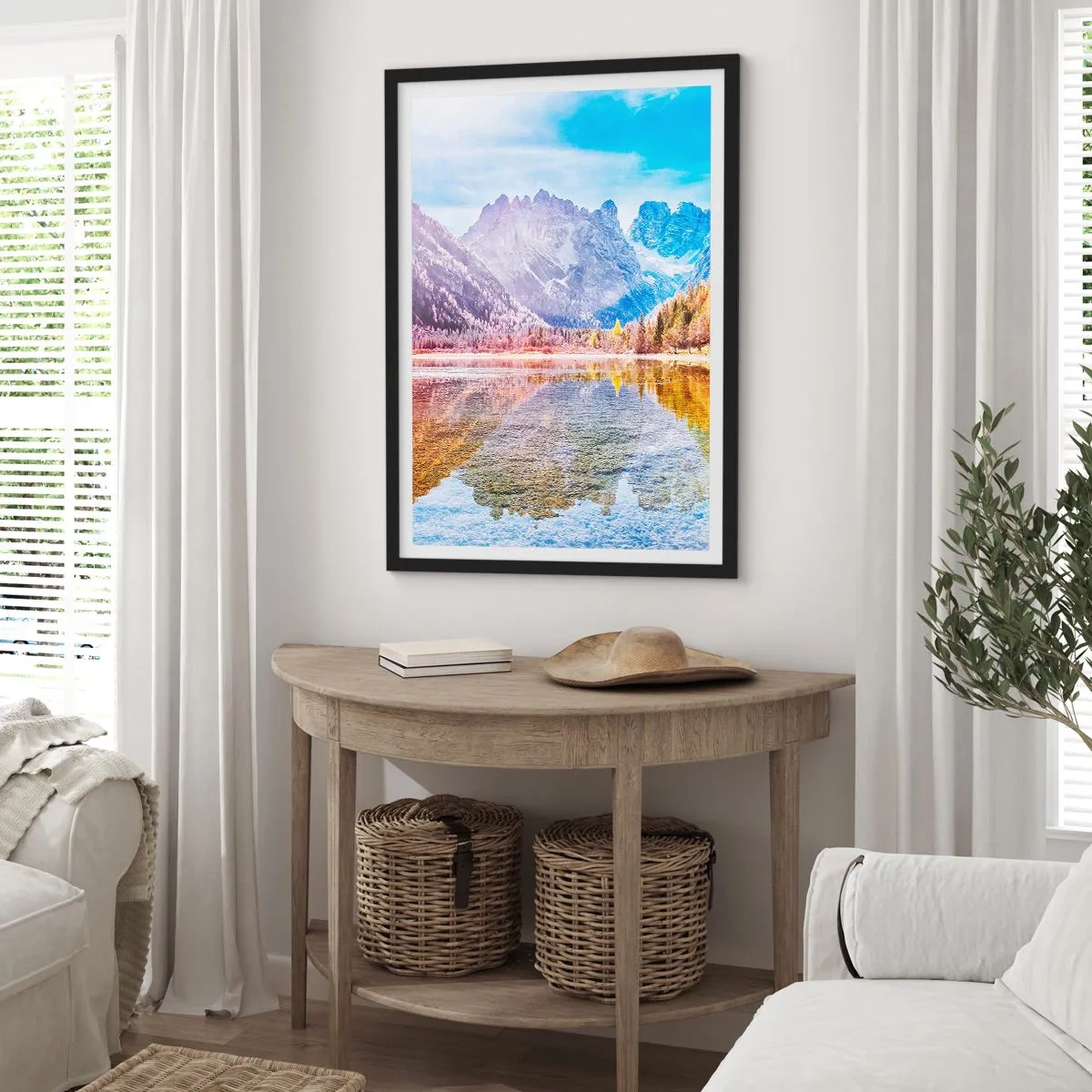 Plakat w czarnej ramie - Górski krajobraz z jeziorem i jesiennymi kolorami - 50x70cm - A w górach już jesień - Nowoczesna dekoracja ścienna do salonu i sypialni ARTTOR