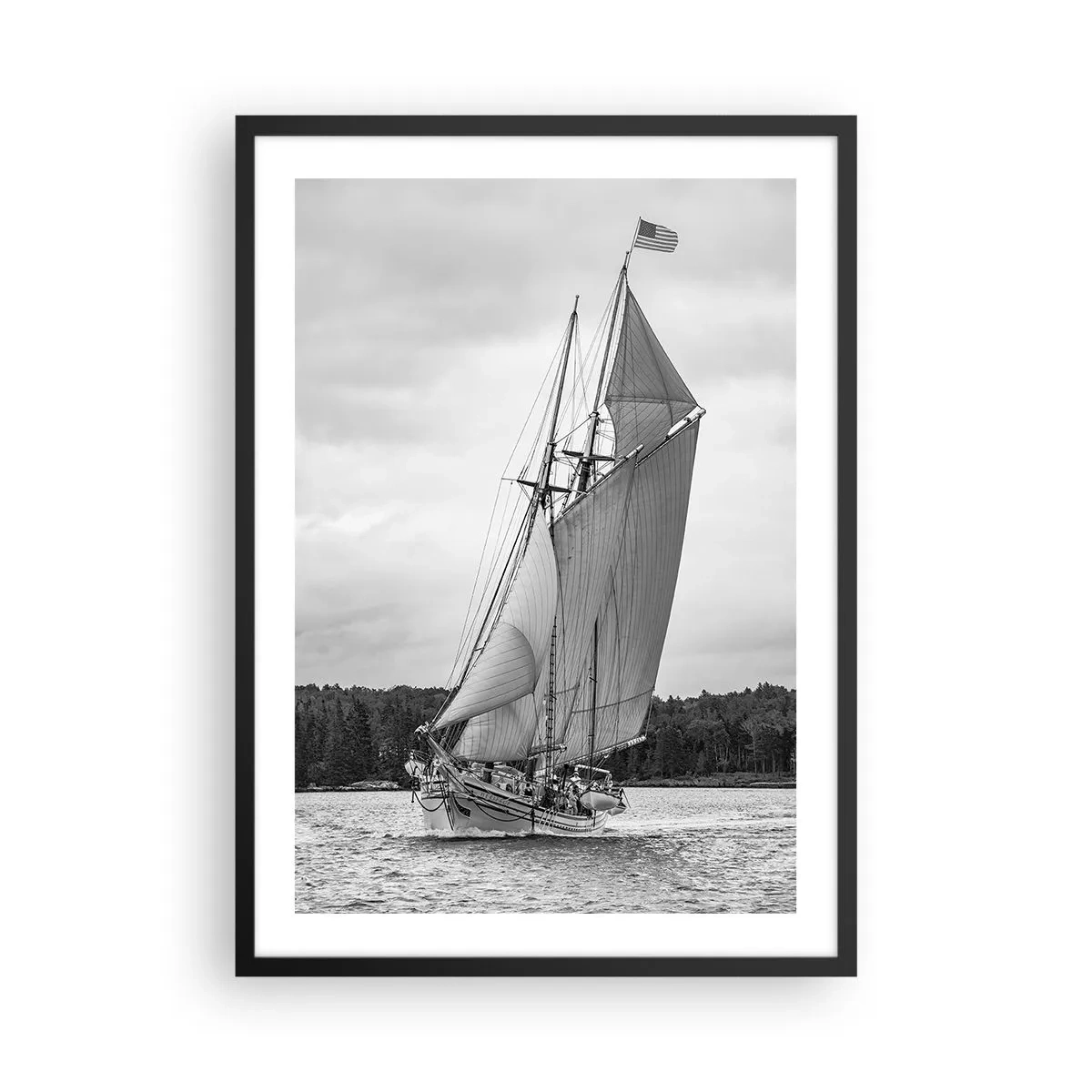 Plakat w czarnej ramie - Statek żaglowy z dużymi żaglami, płynący po morzu w czarno-białym ujęciu - 50x70cm - Bracia wiatru - Nowoczesna dekoracja ścienna do salonu i sypialni ARTTOR