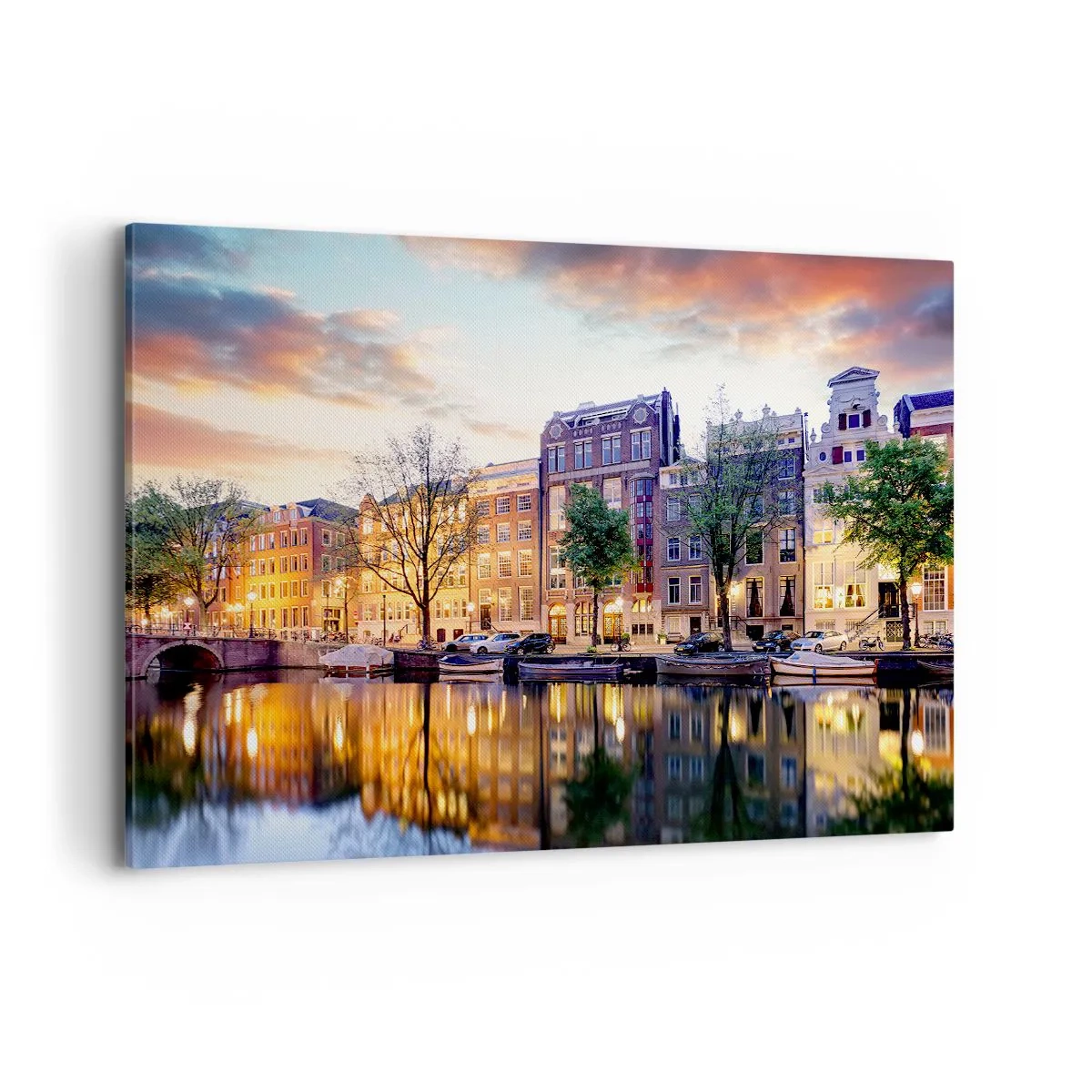 Obraz na płótnie - Kanał z odbiciem kamienic w wieczornym świetle - 120x80cm - Powściągliwe i spokojne holenderskie piękno - Nowoczesna dekoracja ścienna do salonu, kuchni i sypialni ARTTOR
