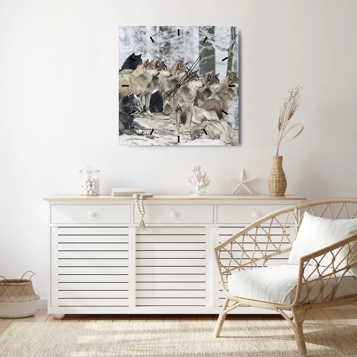 Zegar ścienny - Stado wilków w zimowym lesie - 30x30cm - Rodzina i przyjaciele - Nowoczesna dekoracja ścienna do salonu i sypialni ARTTOR