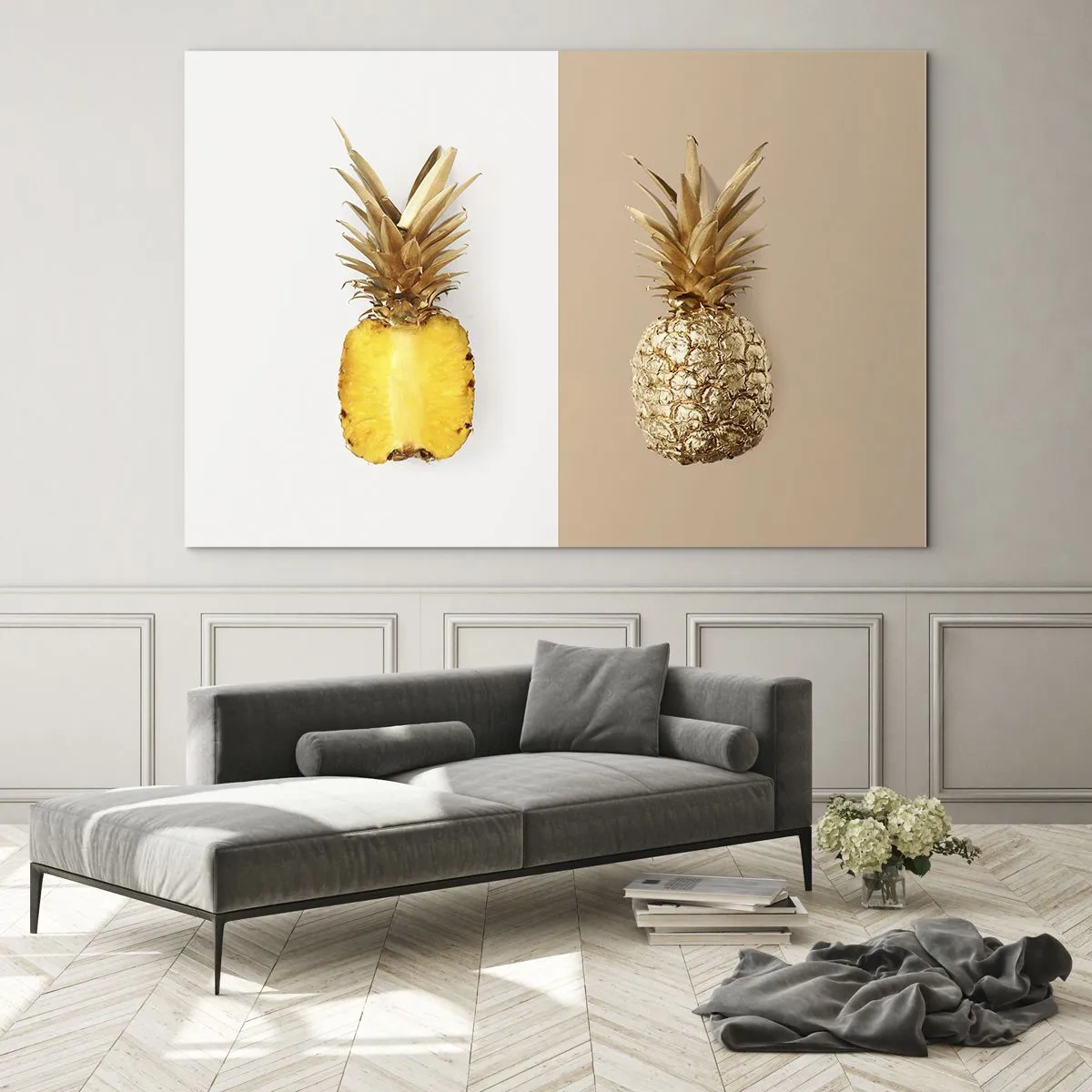 Obraz na szkle - Przekrojony i złoty ananas na dwóch kontrastowych tłach - 120x80cm - Ananas dla nas - Nowoczesna dekoracja ścienna do salonu, kuchni i sypialni ARTTOR
