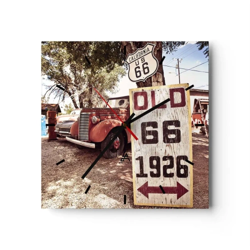 Zegar ścienny - Retro samochód i znak Route 66 w rustykalnym otoczeniu - 30x30cm - Legenda amerykanskiej prowincji - Nowoczesna dekoracja ścienna do salonu i sypialni ARTTOR