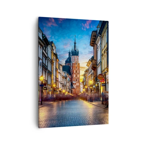 Obraz na płótnie - Ulica Floriańska w Krakowie z widokiem na Kościół Mariacki o zmierzchu - 50x70cm - Krakowski czar - Nowoczesna dekoracja ścienna do salonu, kuchni i sypialni ARTTOR