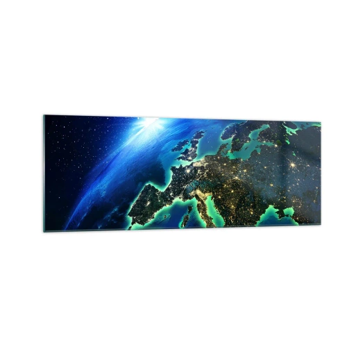 Obraz na szkle - Widok na Europę z kosmosu w blasku wschodzącego słońca - 140x50cm - Roziskrzona Europa - Nowoczesna dekoracja ścienna do salonu i sypialni ARTTOR