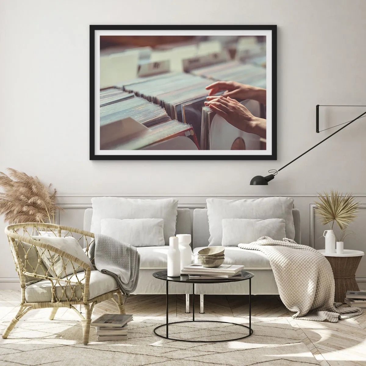 Plakat w czarnej ramie - W poszukiwaniu wzruszeń - 50x40 cm
